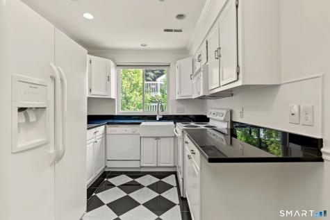 17 Rowayton Woods Drive Norwalk CT 06854