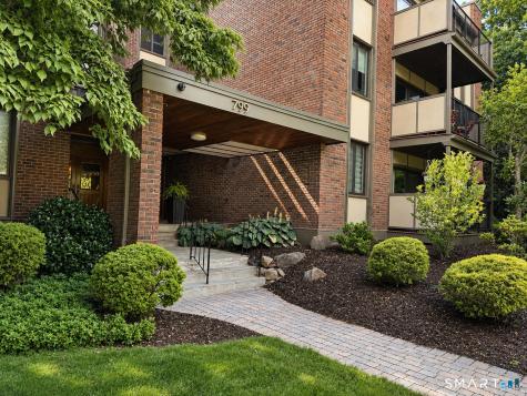 799 Prospect Avenue West Hartford CT 06105