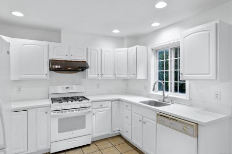 73 Briar Lane Norwich CT 06360