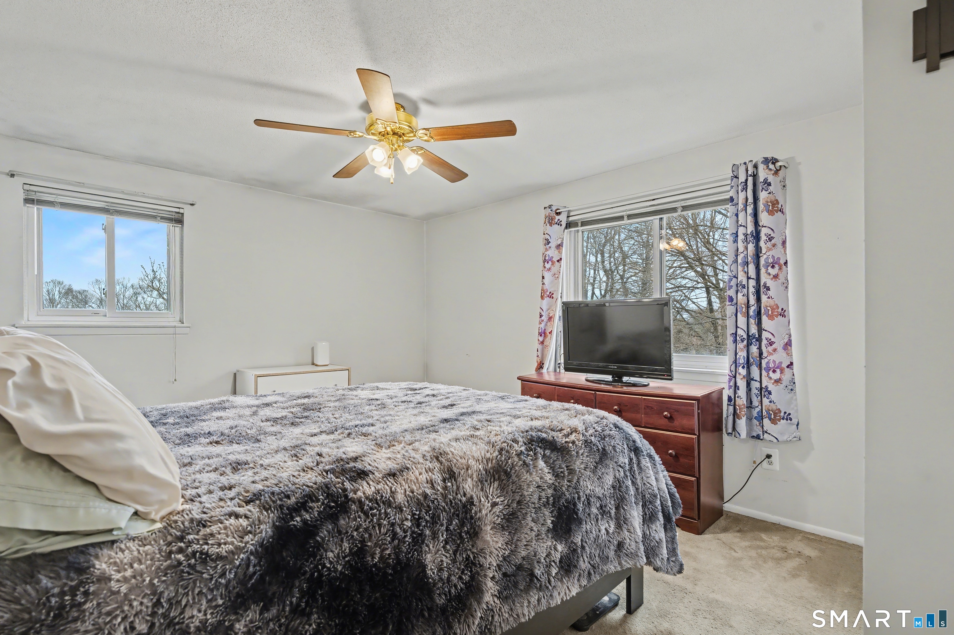 8 Shepard Hill Road Hamden CT 06514