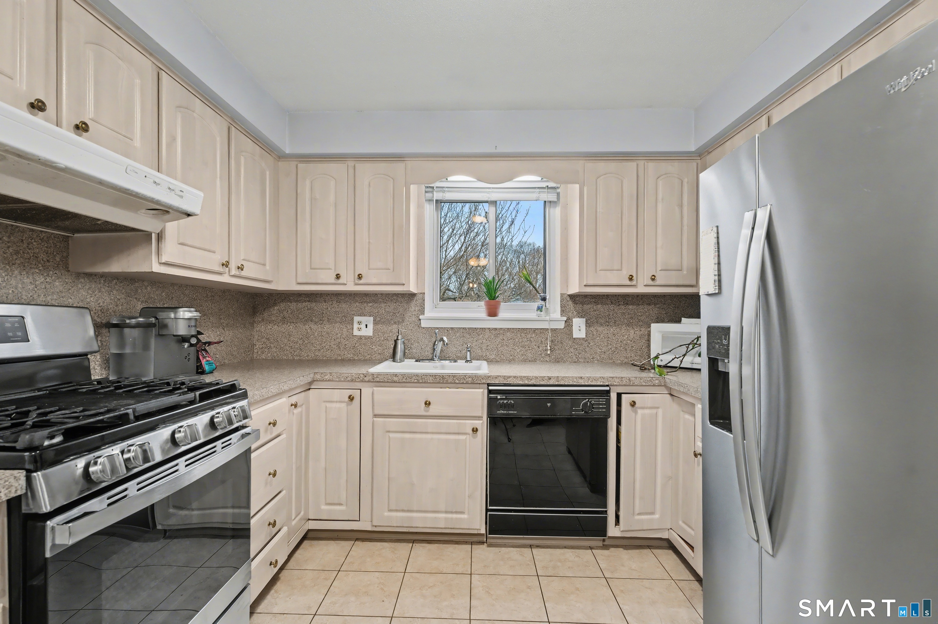 8 Shepard Hill Road Hamden CT 06514