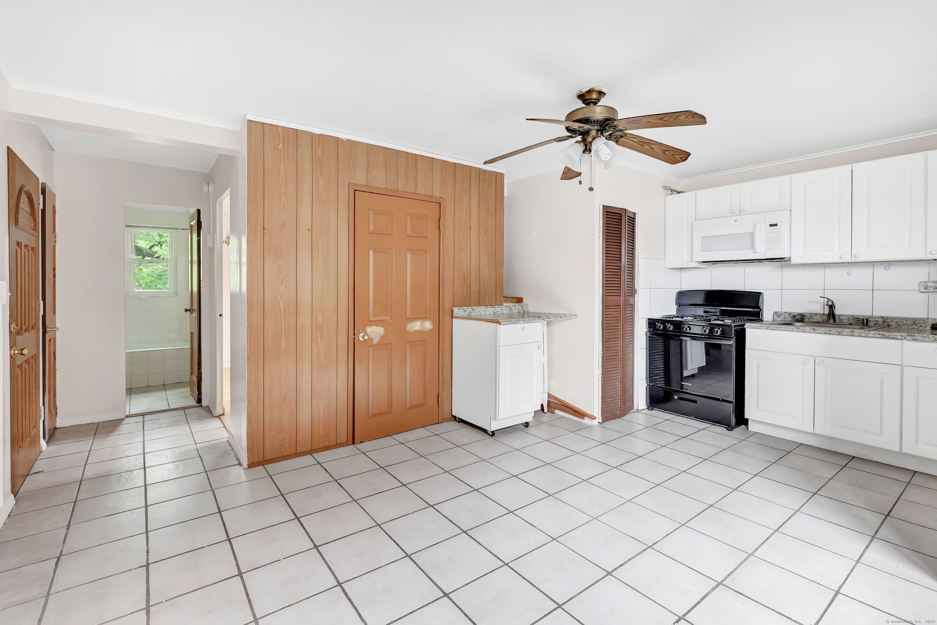 397 D Building 3 Granfield Avenue Bridgeport CT 06610