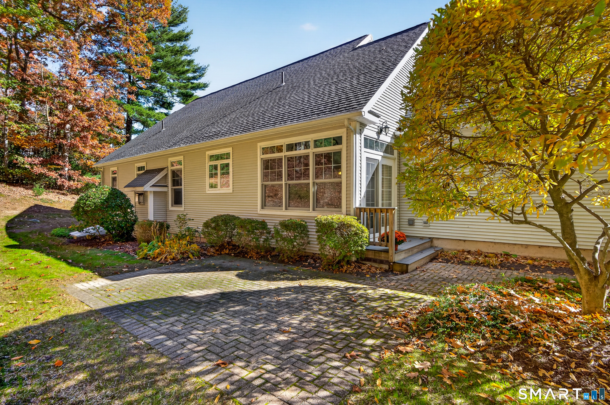 26 Hawthorn Hill Tolland CT 06084