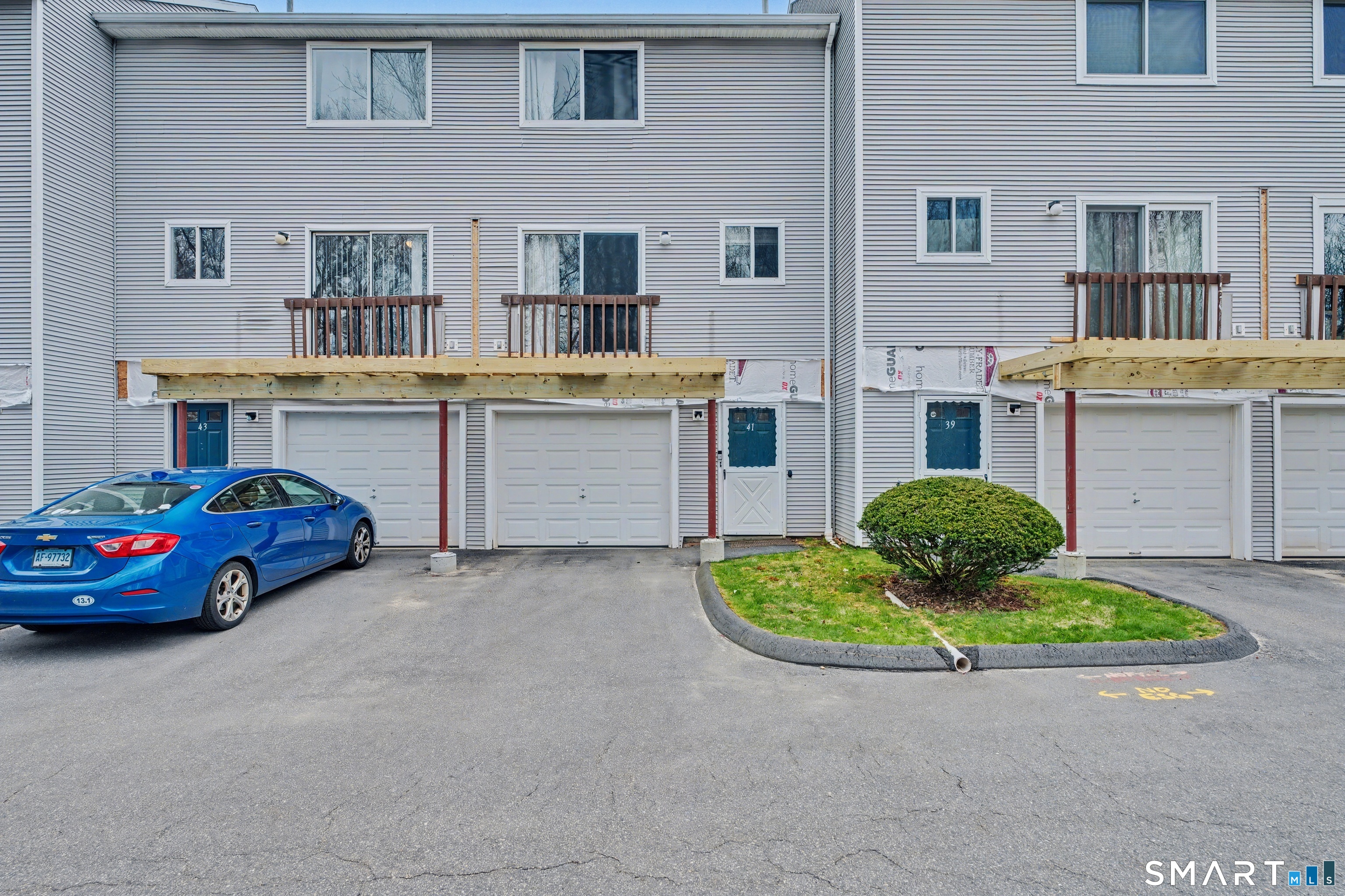 80 Country Lane Vernon CT 06066