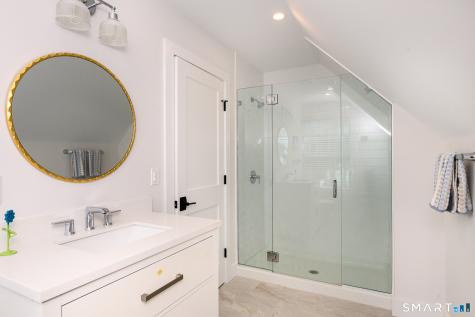 138 Boston Post Road East Lyme CT 06333