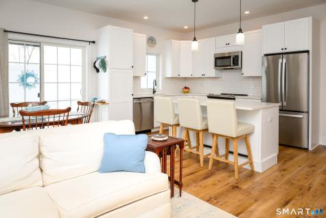 138 Boston Post Road East Lyme CT 06333