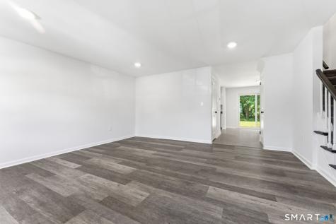 472 Dowd Avenue Canton CT 06019
