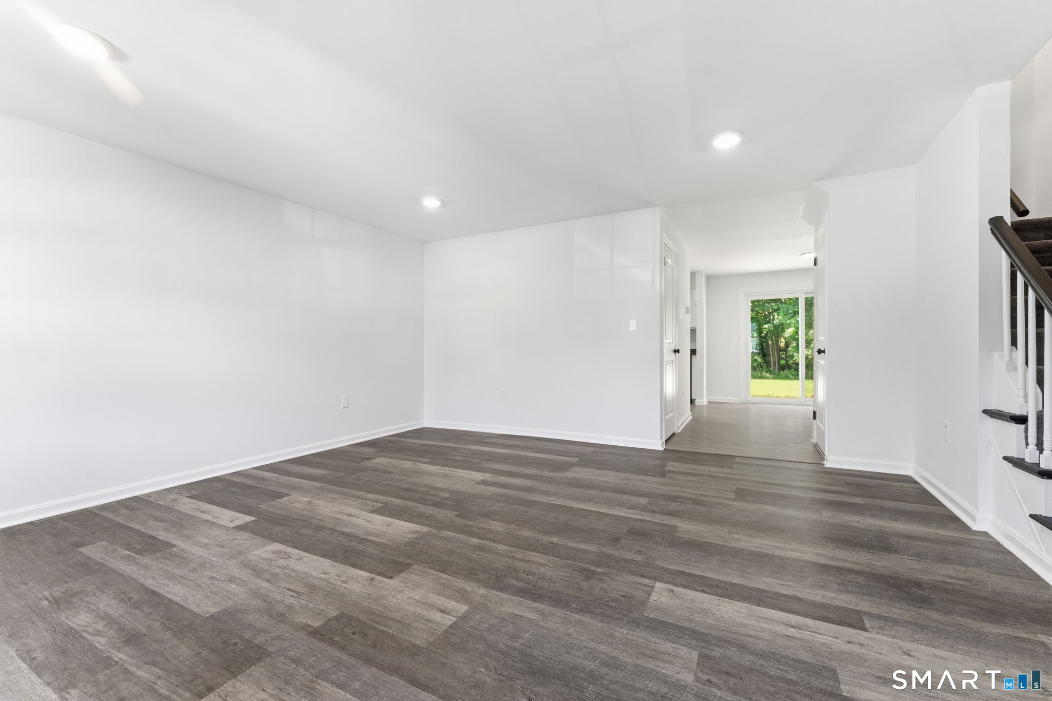 472 Dowd Avenue Canton CT 06019