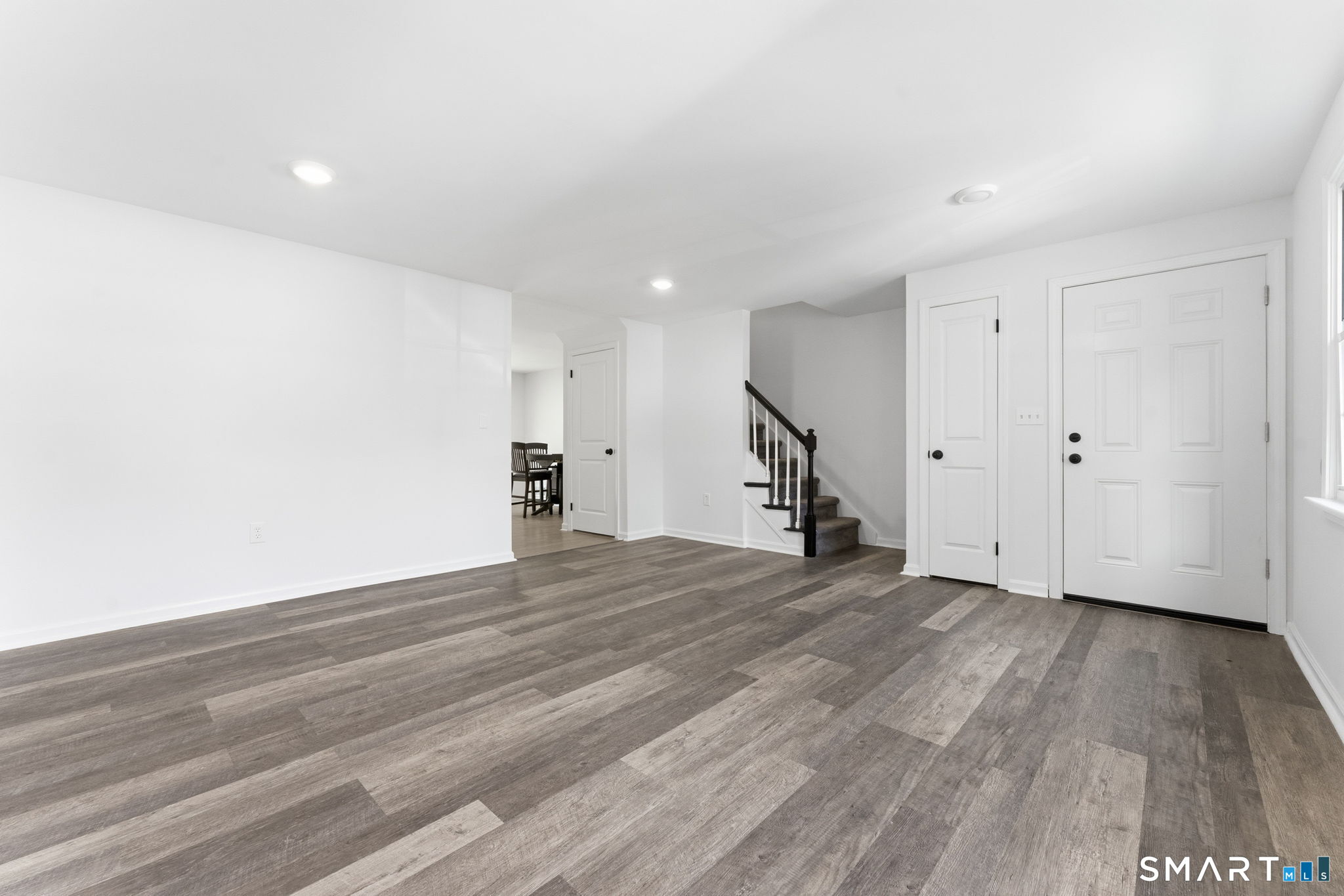 472 Dowd Avenue Canton CT 06019
