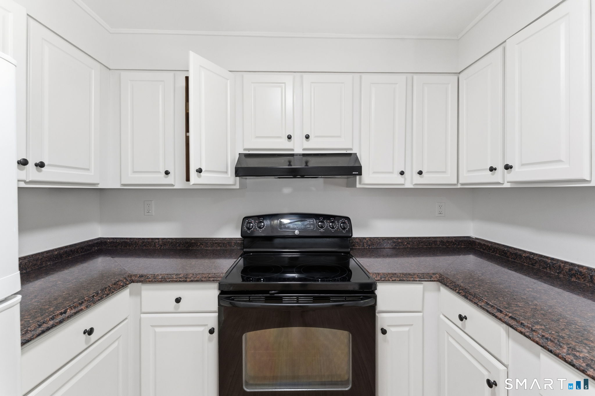 472 Dowd Avenue Canton CT 06019