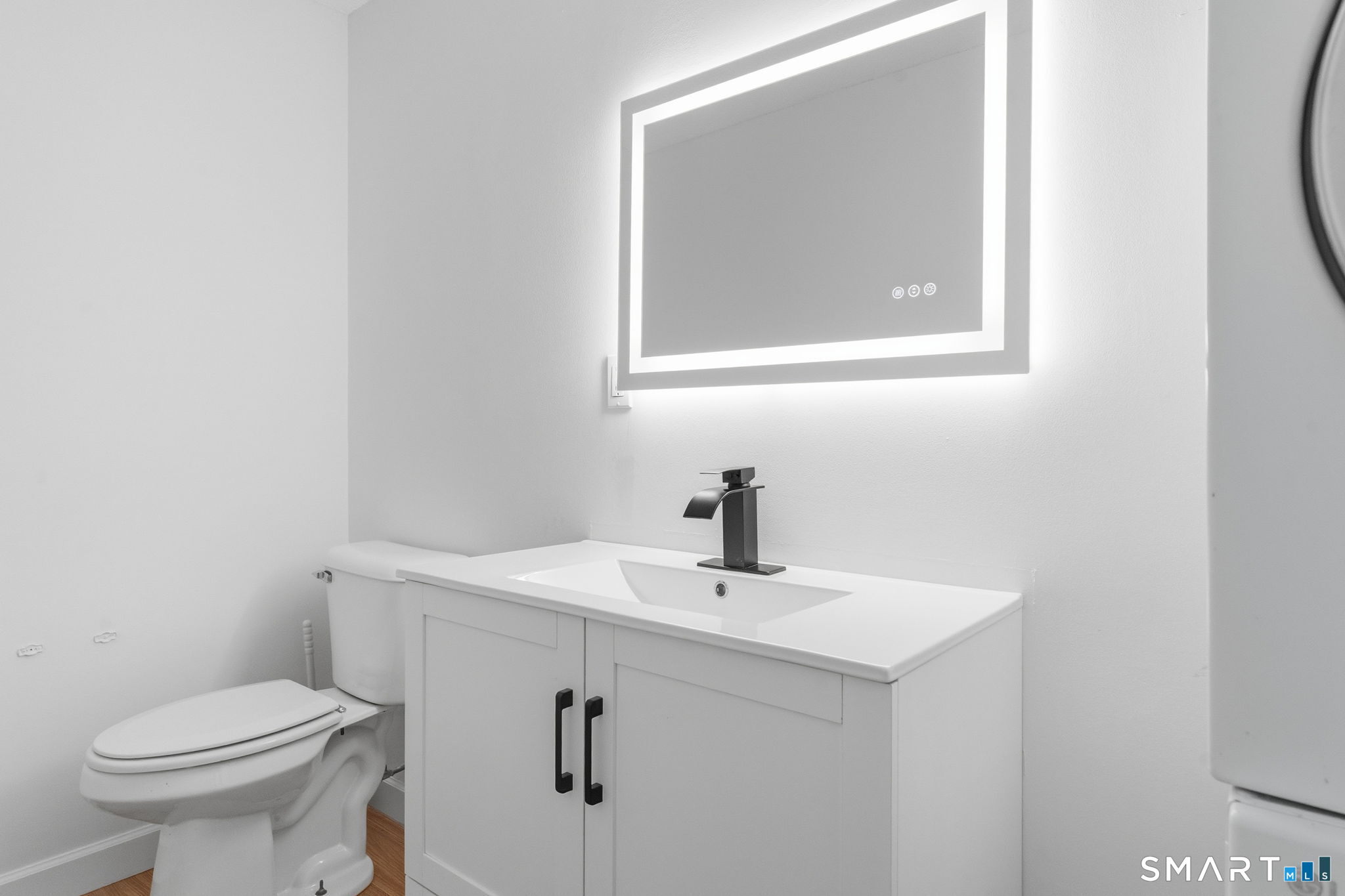 472 Dowd Avenue Canton CT 06019
