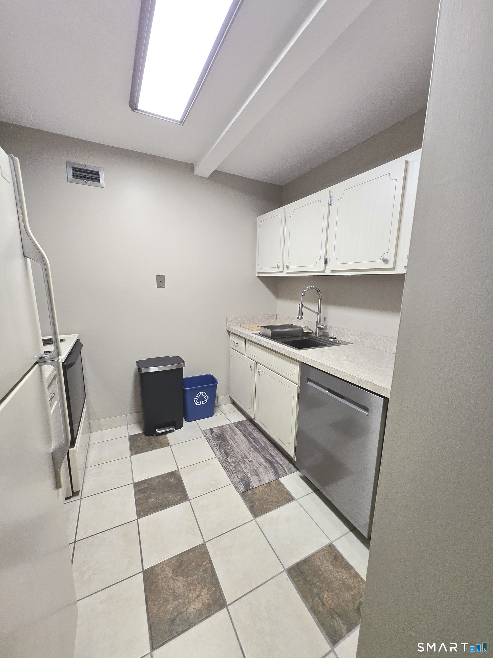292 Pequot Avenue New London CT 06320