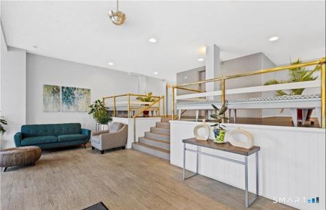 292 Pequot Avenue New London CT 06320