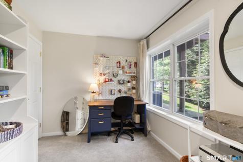 1606 Larson Drive Danbury CT 06810