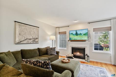 1606 Larson Drive Danbury CT 06810