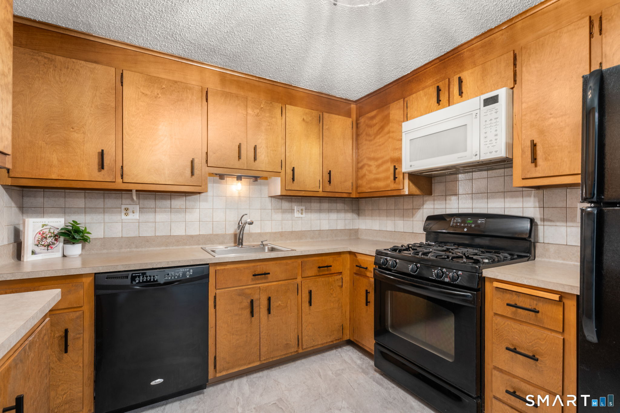 3 Barrington Drive Wethersfield CT 06033