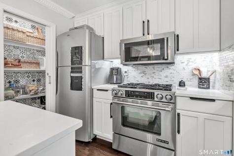 22 Second Avenue Danbury CT 06810