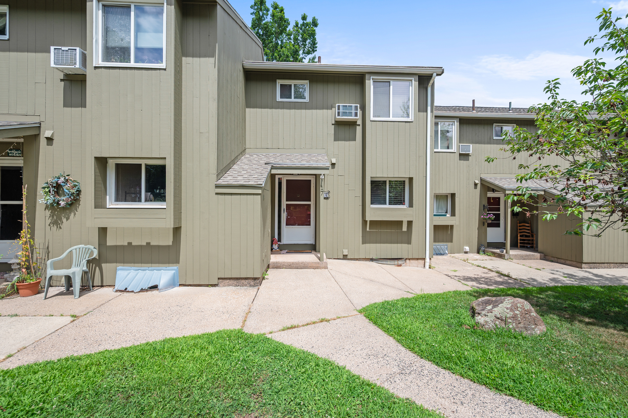 17 Mckenna Drive Middletown CT 06457