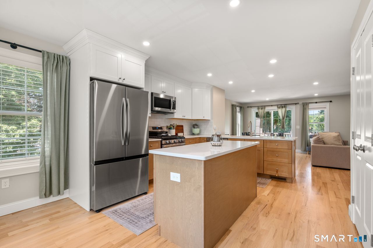 11 Summer Brook Way Seymour CT 06483