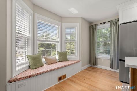 11 Summer Brook Way Seymour CT 06483
