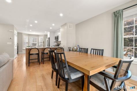 11 Summer Brook Way Seymour CT 06483