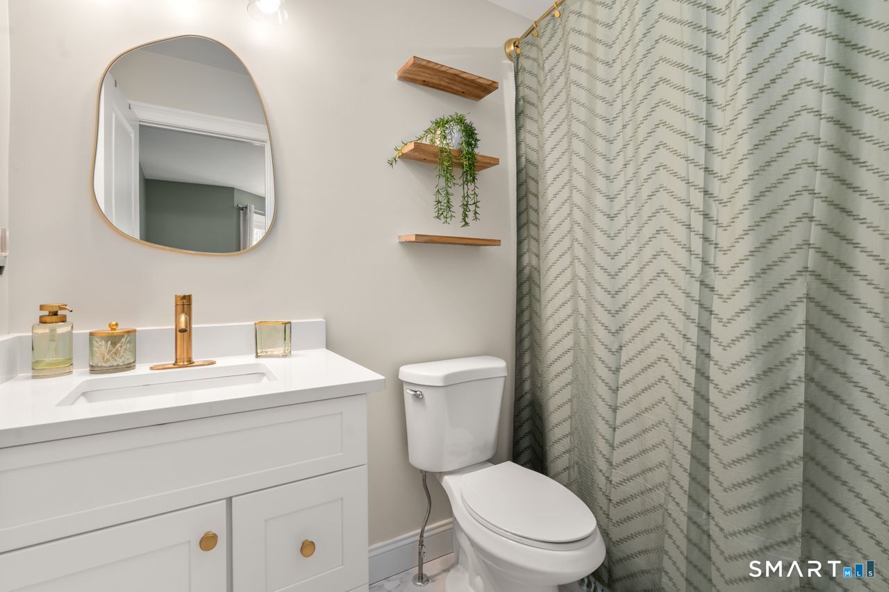 11 Summer Brook Way Seymour CT 06483