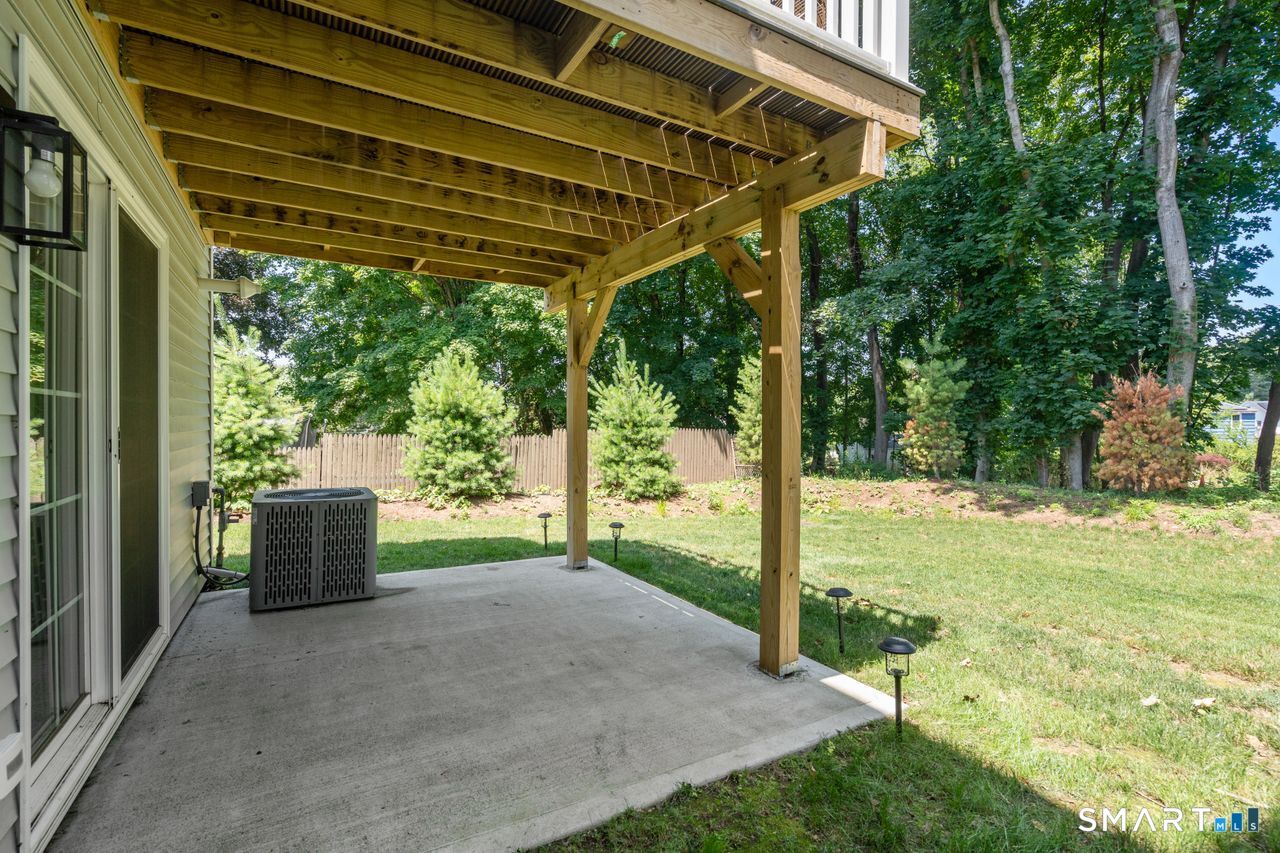 11 Summer Brook Way Seymour CT 06483