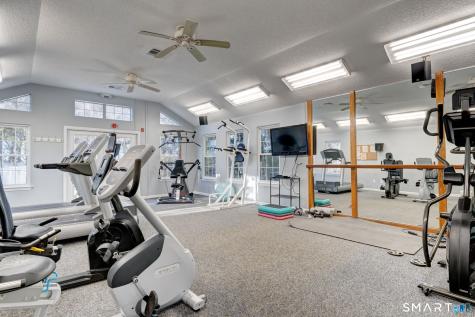210 Carriage Crossing Lane Middletown CT 06457