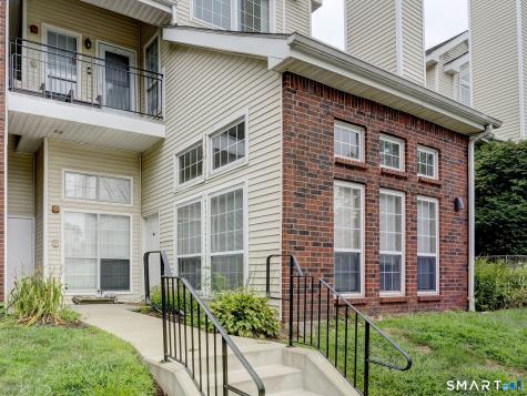 210 Carriage Crossing Lane Middletown CT 06457