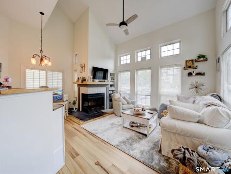210 Carriage Crossing Lane Middletown CT 06457
