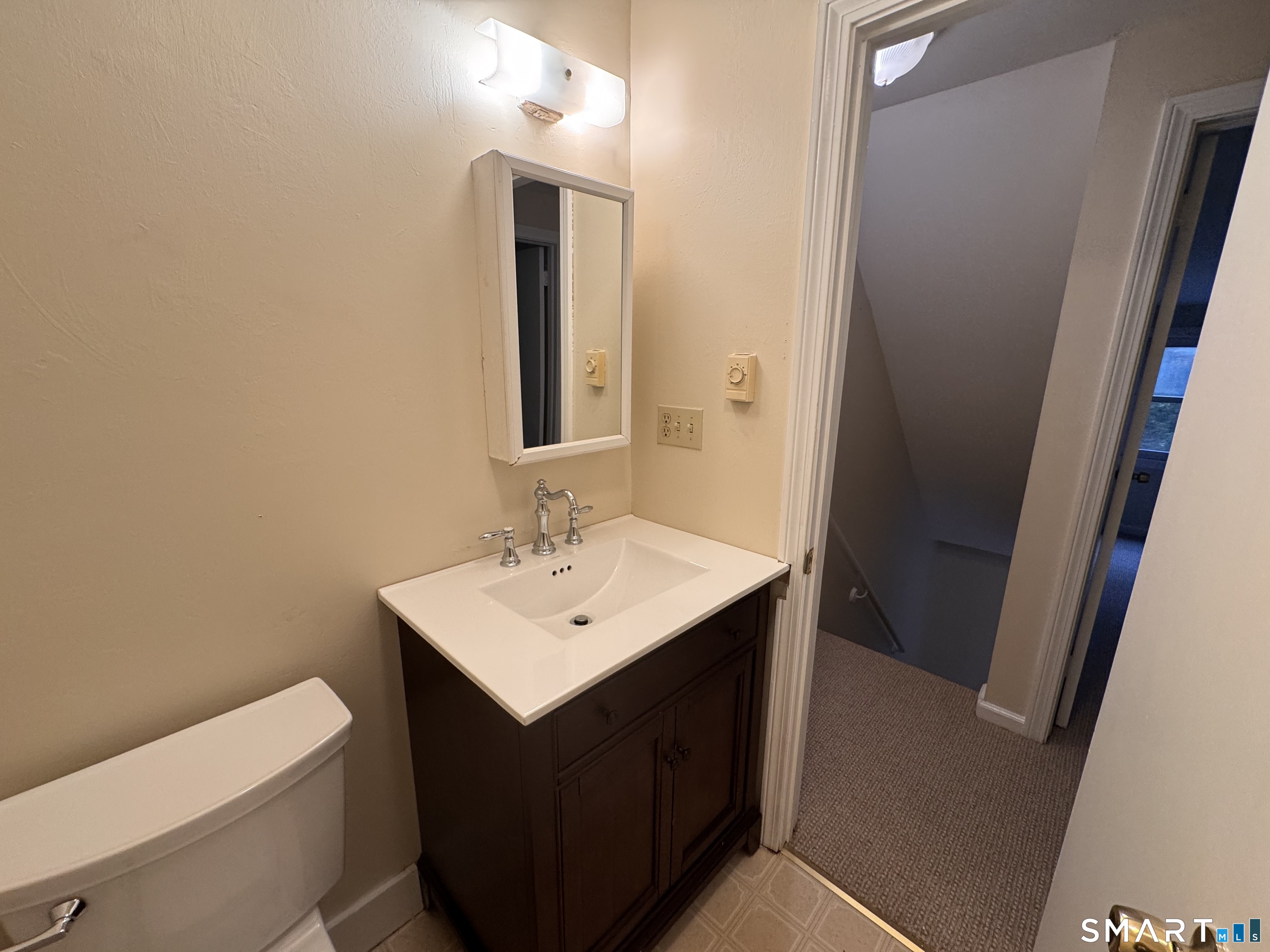 20 Comstock Avenue Essex CT 06442