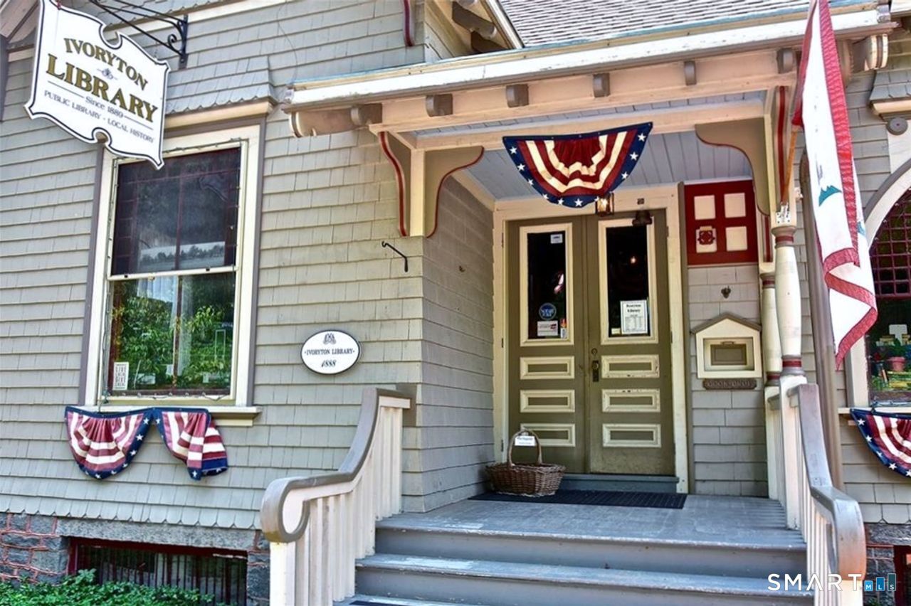 20 Comstock Avenue Essex CT 06442