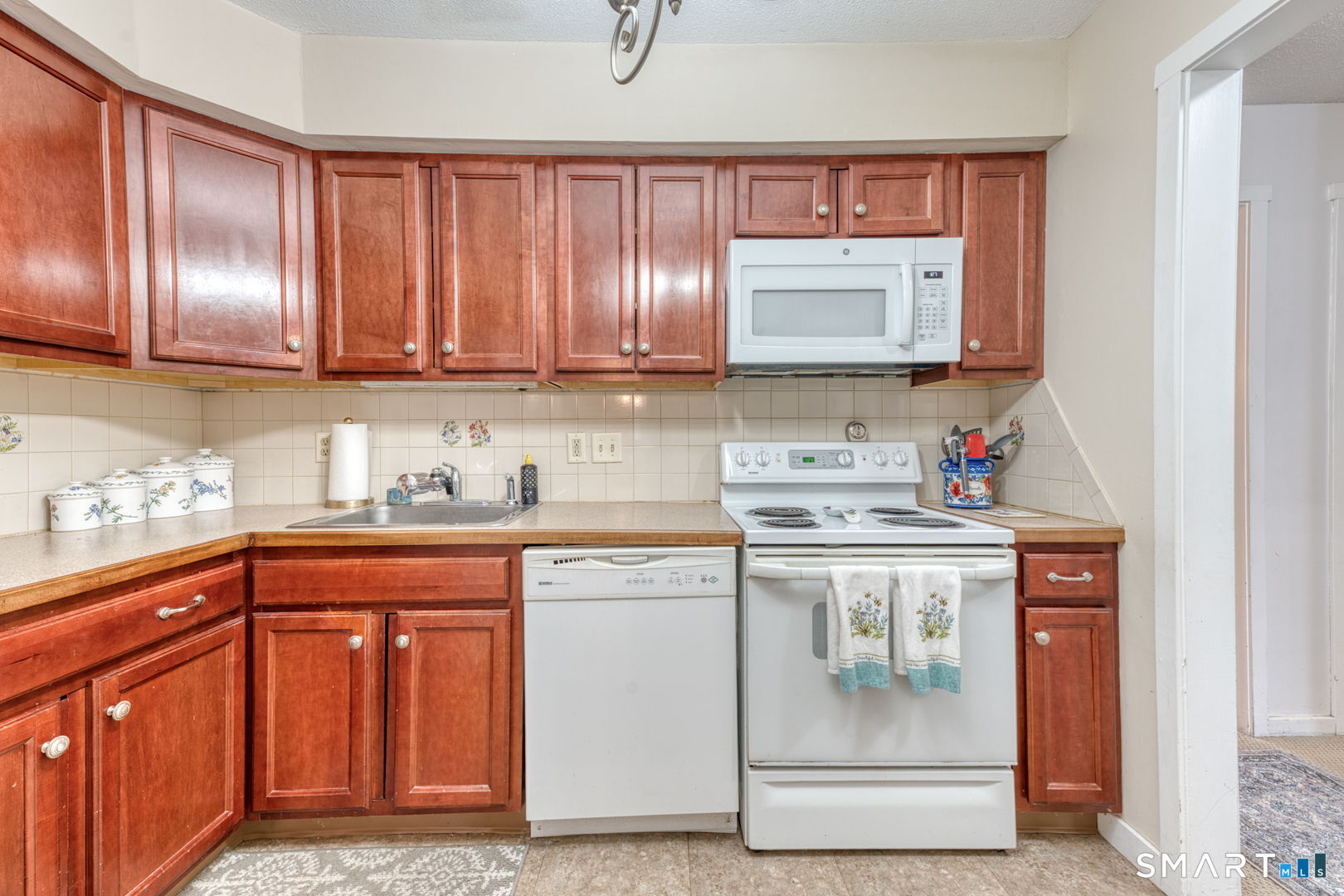 40 Hickory Hill Southington CT 06489