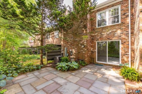 16 Tunxis Village Farmington CT 06032