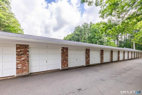 16 Tunxis Village Farmington CT 06032