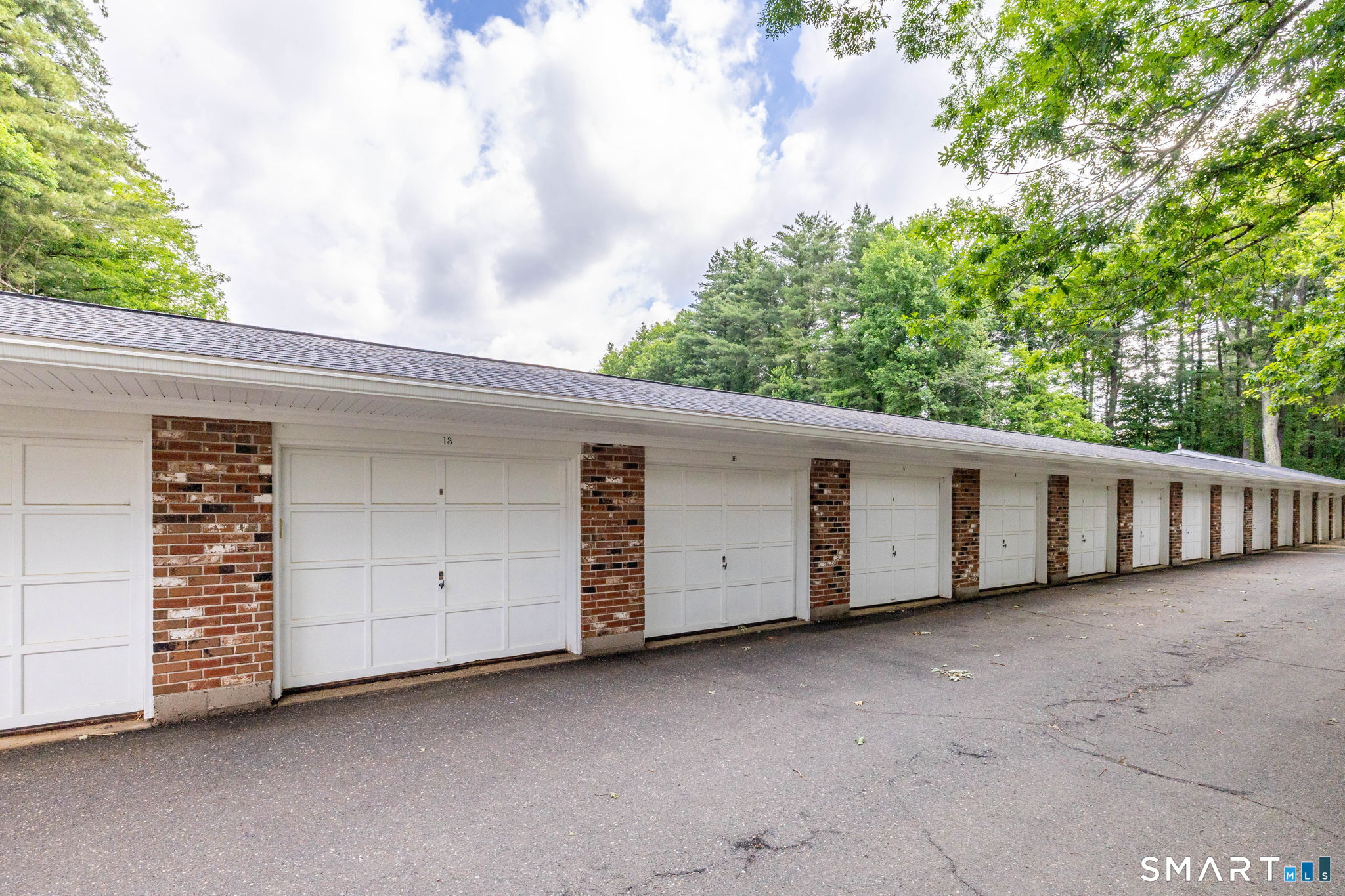 16 Tunxis Village Farmington CT 06032