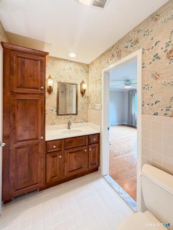 690 Forest Road West Haven CT 06516