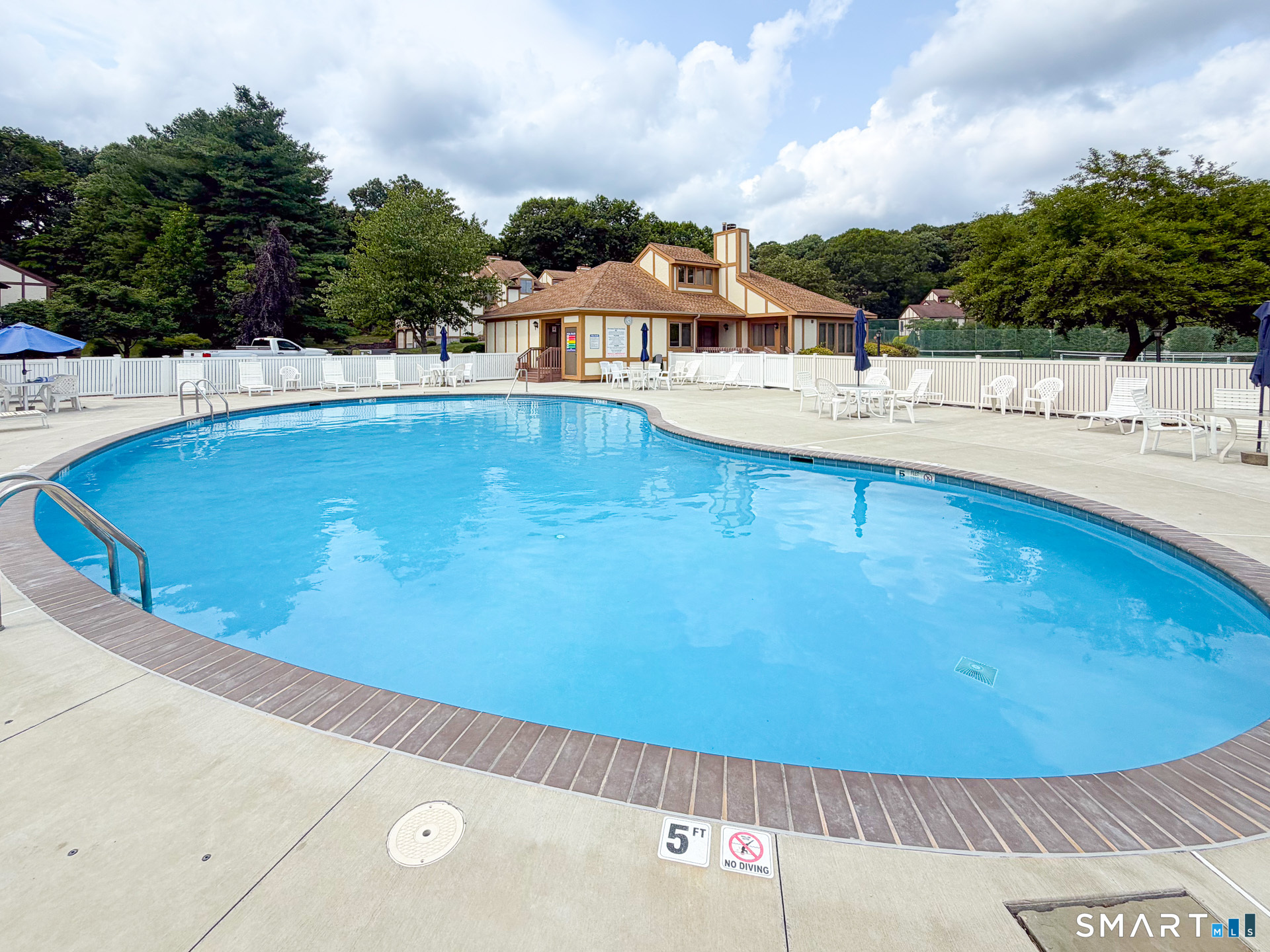 690 Forest Road West Haven CT 06516