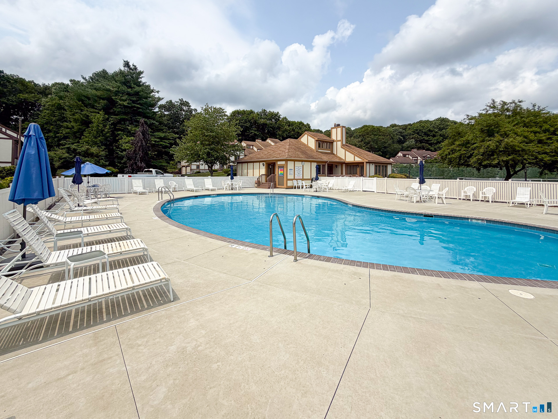690 Forest Road West Haven CT 06516