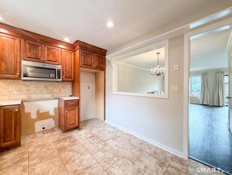 690 Forest Road West Haven CT 06516