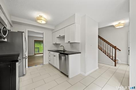 148 Conestoga Way Glastonbury CT 06033