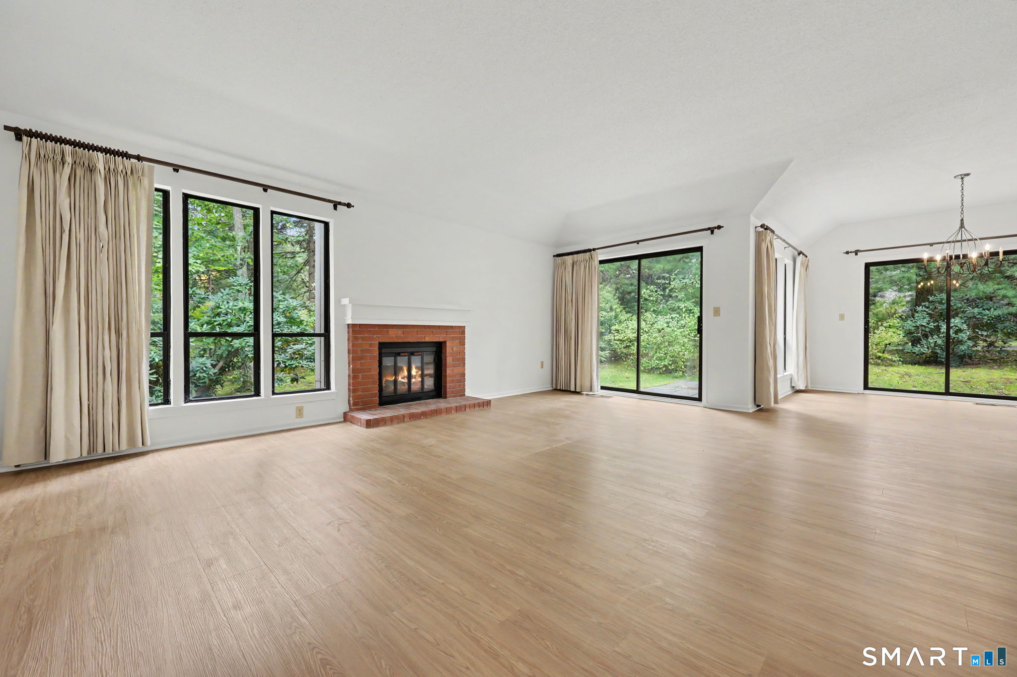 4 Heritage Crest Southbury CT 06488