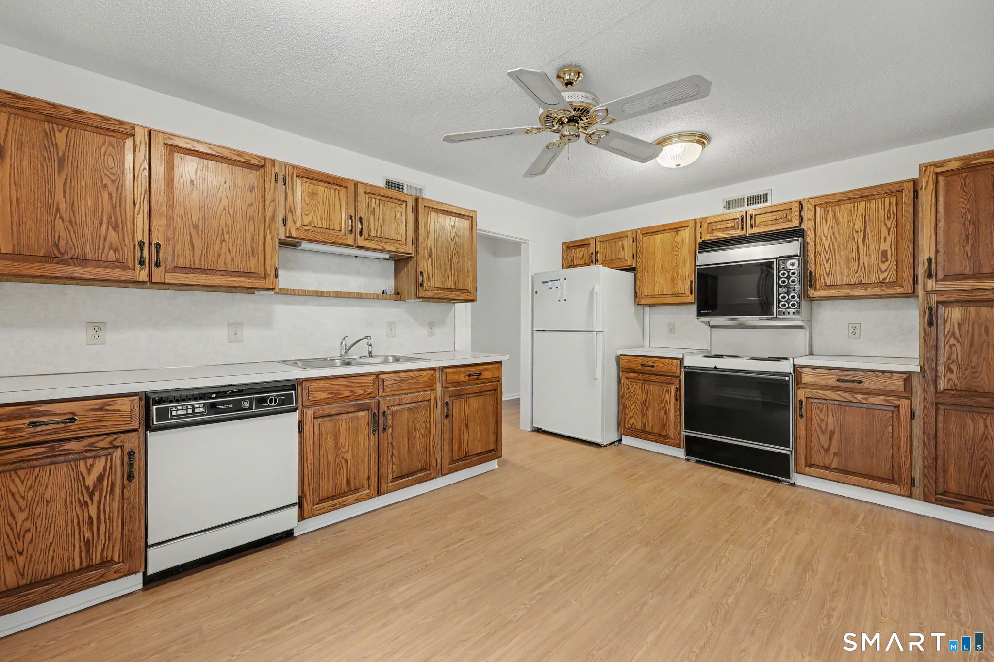 4 Heritage Crest Southbury CT 06488