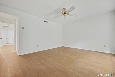 4 Heritage Crest Southbury CT 06488
