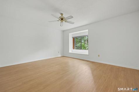 4 Heritage Crest Southbury CT 06488