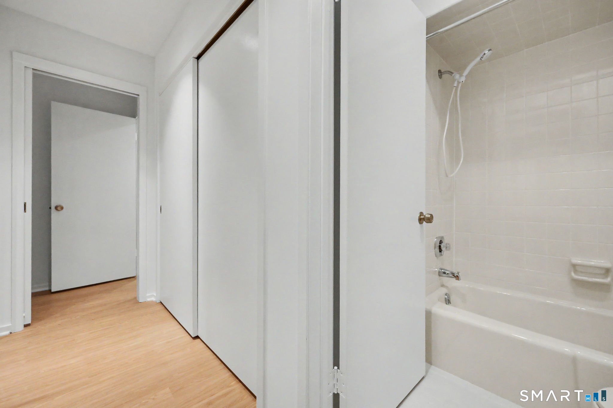 4 Heritage Crest Southbury CT 06488