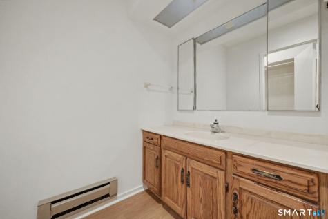 4 Heritage Crest Southbury CT 06488