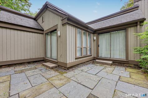 4 Heritage Crest Southbury CT 06488