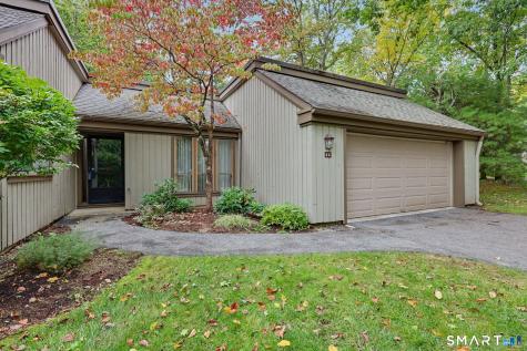 4 Heritage Crest Southbury CT 06488