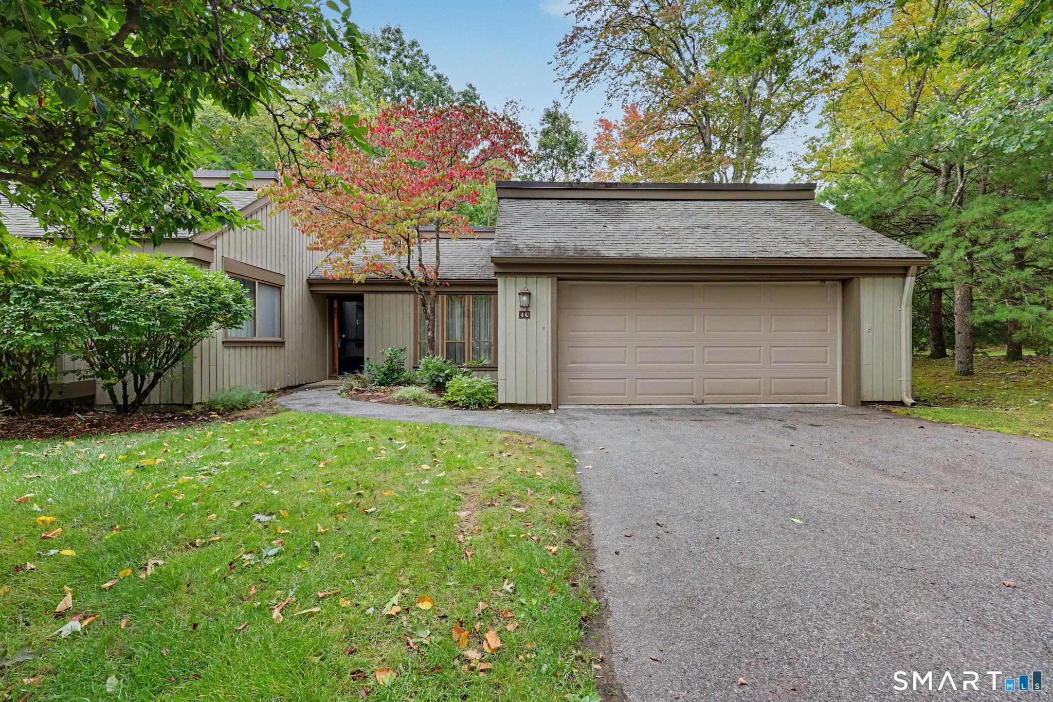 4 Heritage Crest Southbury CT 06488
